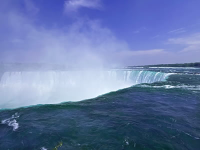ナイアガラの滝のカナダ滝